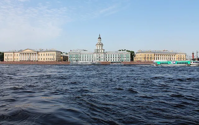 La Neva à Saint-Pétersbourg