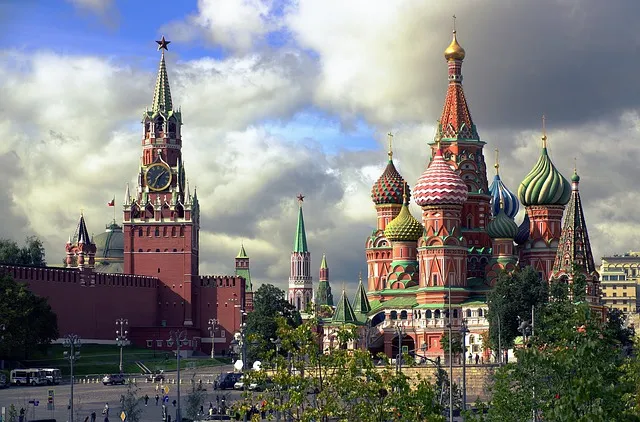 Les galeries intérieures du magasin GUM à Moscou